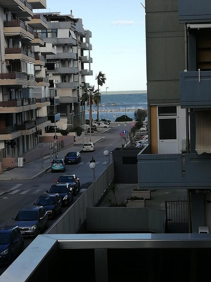 Levante Waterfront Бари Экстерьер фото